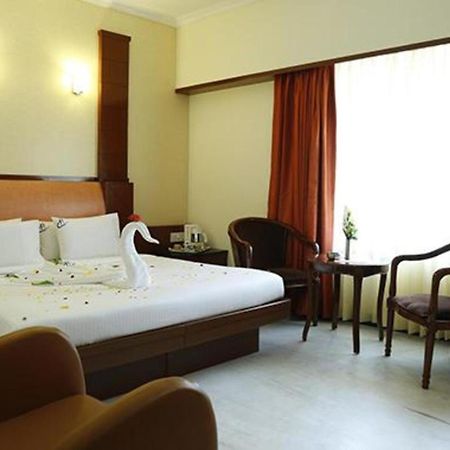 Fabhotel Prime Chennai Deluxe Exterior photo