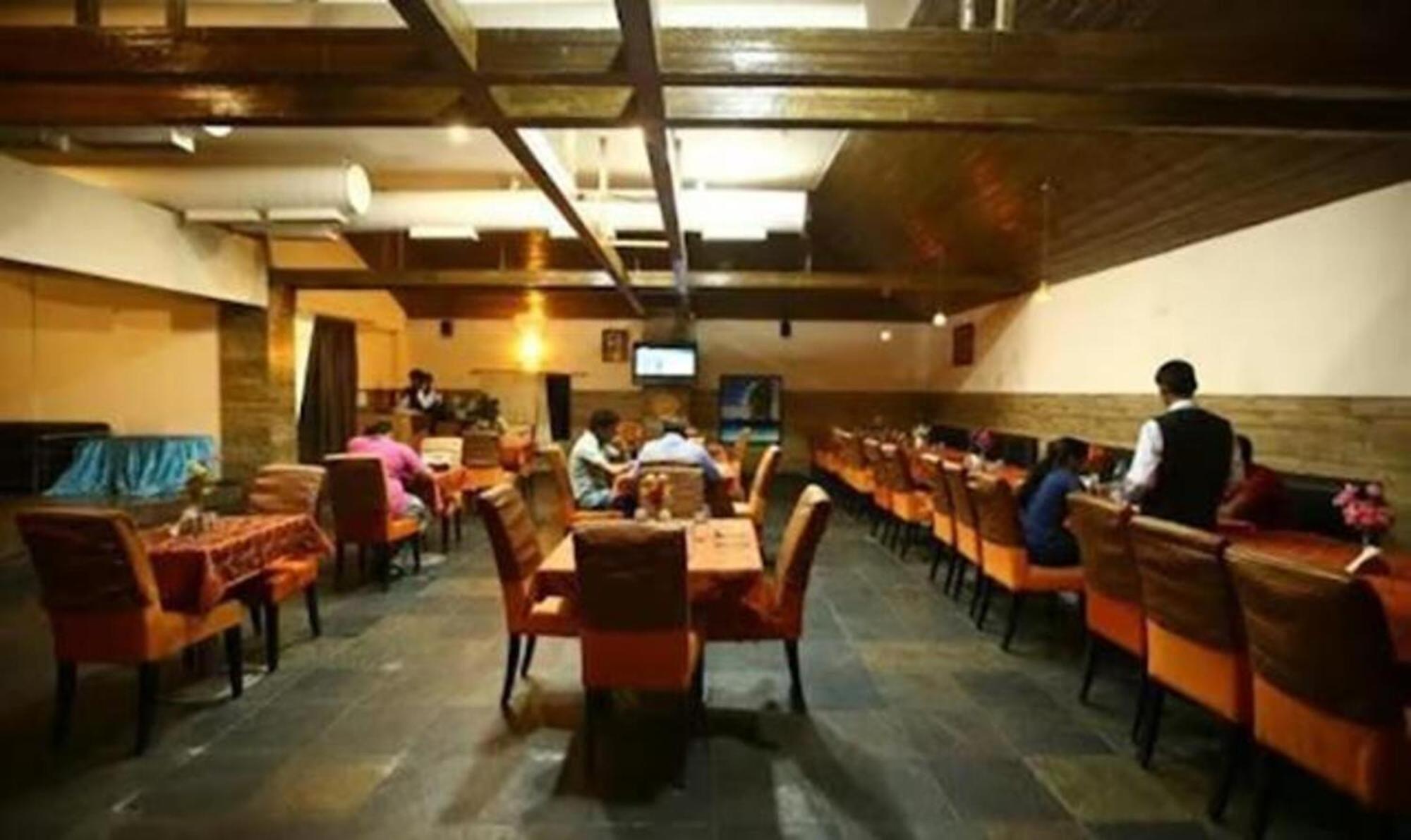 Fabhotel Prime Chennai Deluxe Exterior photo